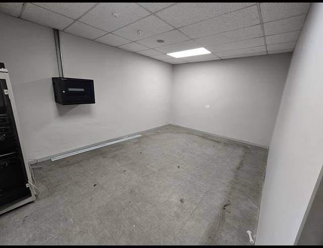 400M² WAREHOUSE TO LET IN MEADOWDALE